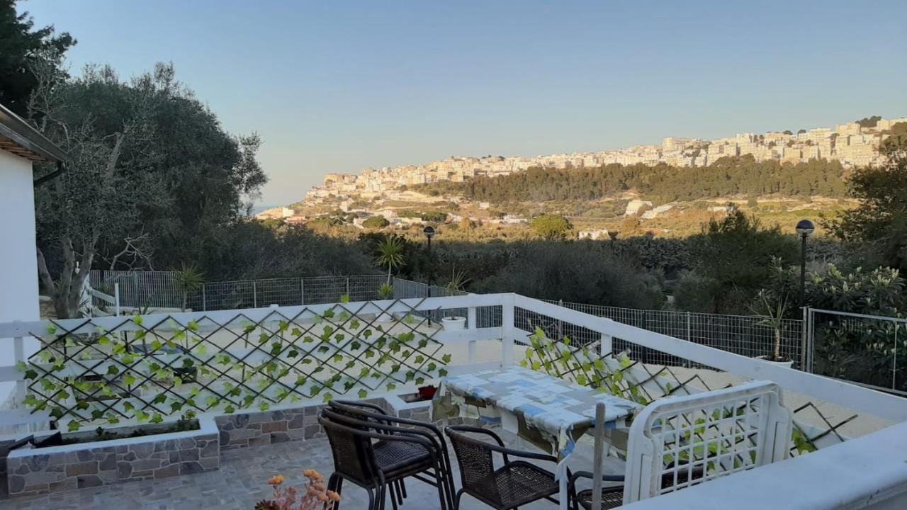 Casa Vacanze Leonardo Peschici Luaran gambar